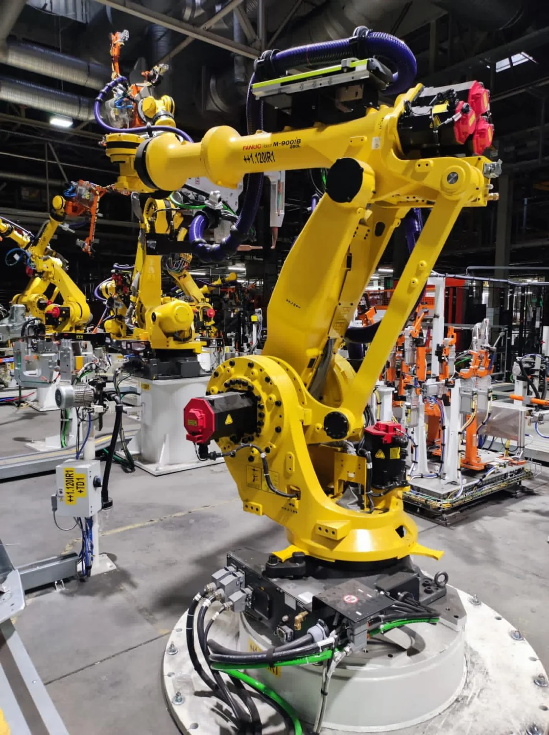 Industrial robotics workstation project