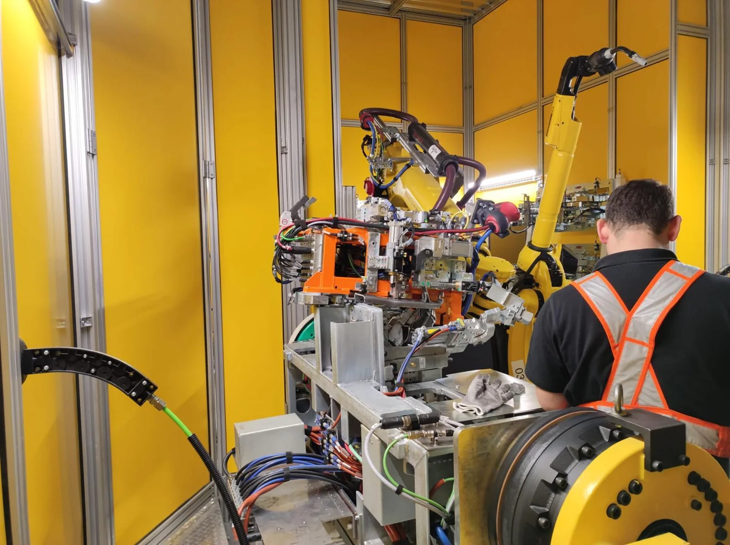 Industrial robotics workstation project