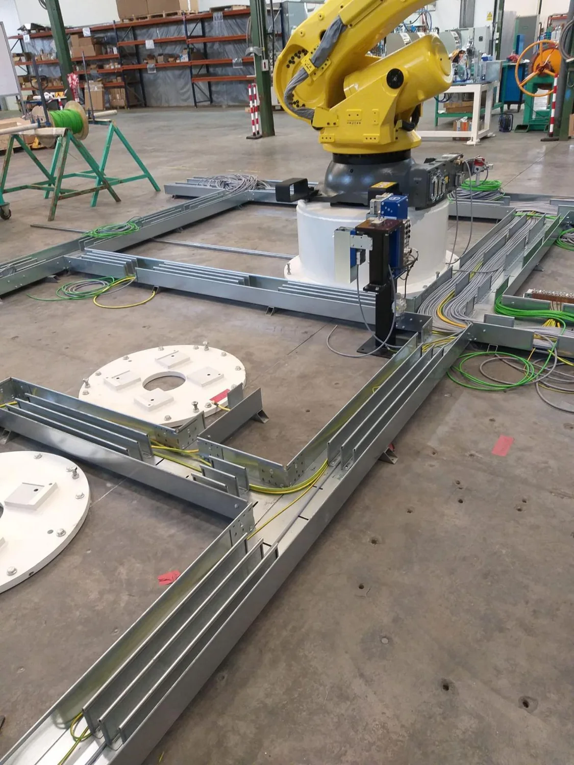 Industrial robotics workstation project